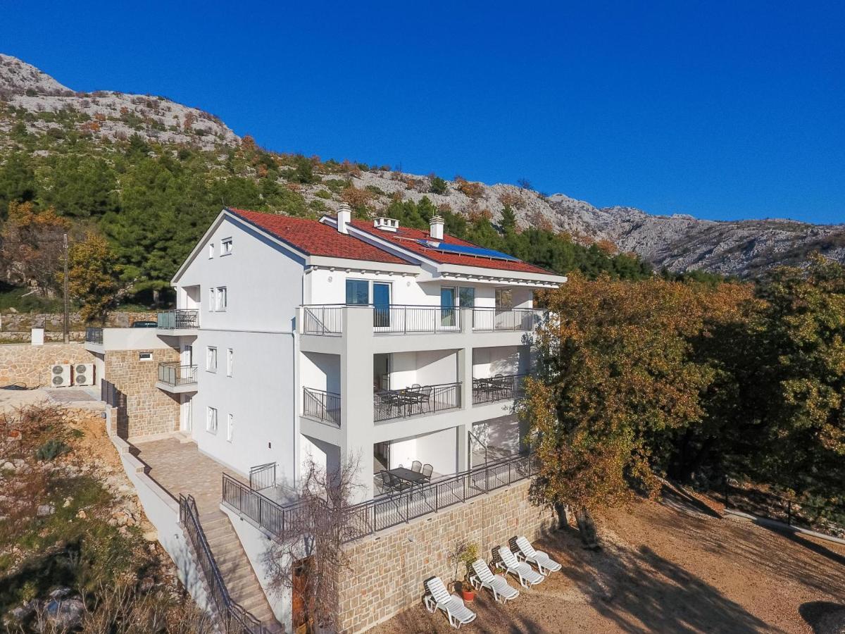 Apartmani Villa Paulo 斯塔利格拉德-帕克利尼卡 外观 照片