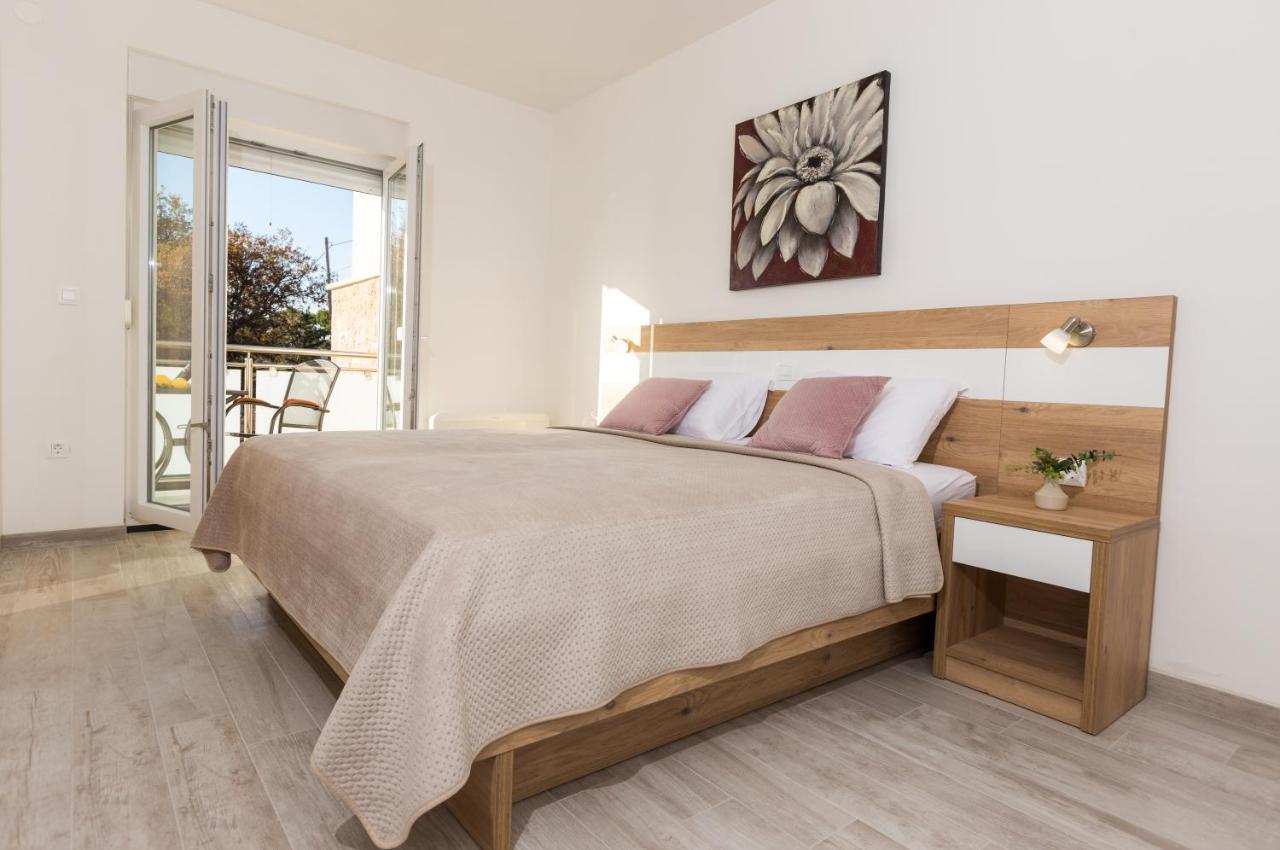 Apartmani Villa Paulo 斯塔利格拉德-帕克利尼卡 外观 照片