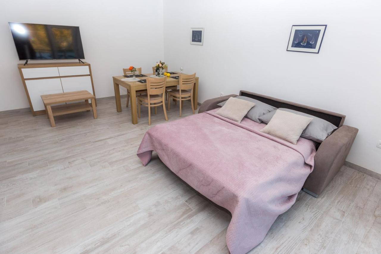 Apartmani Villa Paulo 斯塔利格拉德-帕克利尼卡 外观 照片