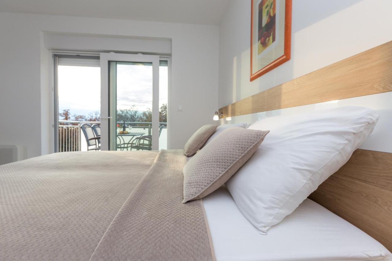 Apartmani Villa Paulo 斯塔利格拉德-帕克利尼卡 外观 照片